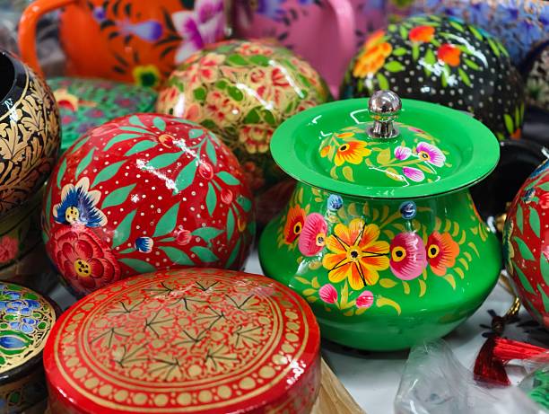 Traditional Indian crafts handmade by Indian artisans.