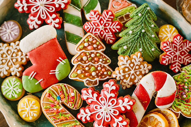 istock Christmas gingerbread cookies 2246995712