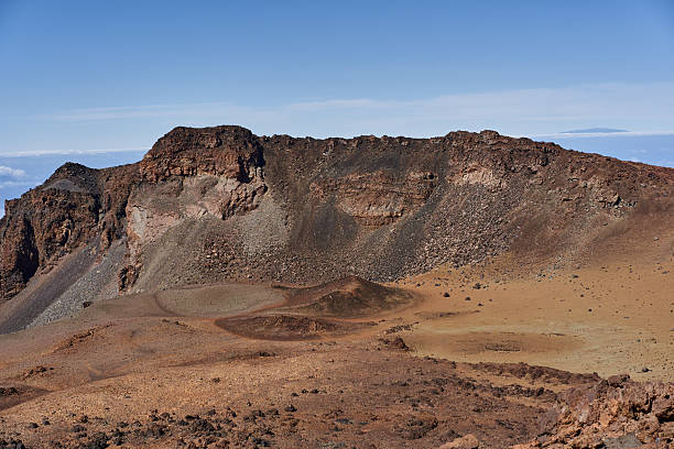 istock Inside the Pico Viejo crater 2247003154