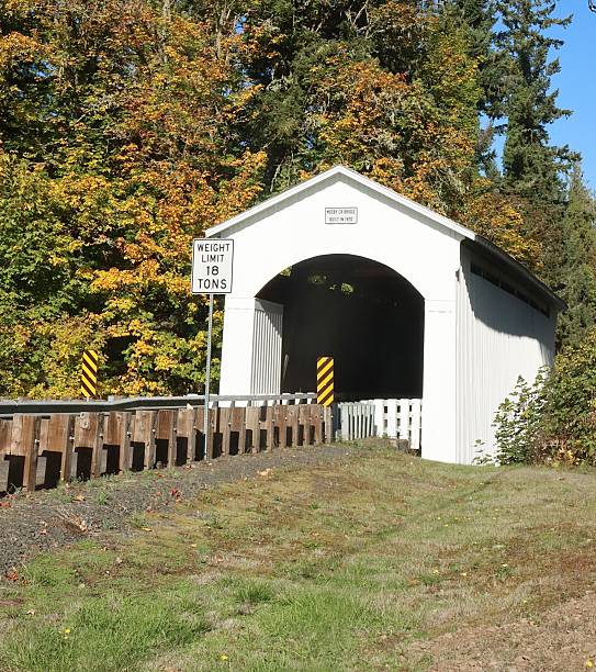 Covered bridge in Oregon still used for traffic