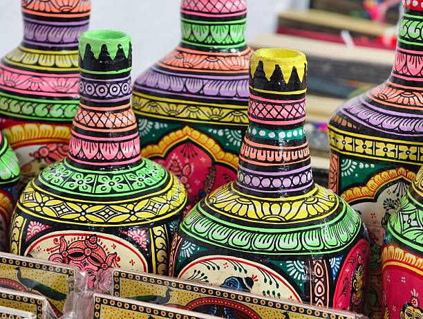 Traditional Indian crafts handmade by Indian artisans.