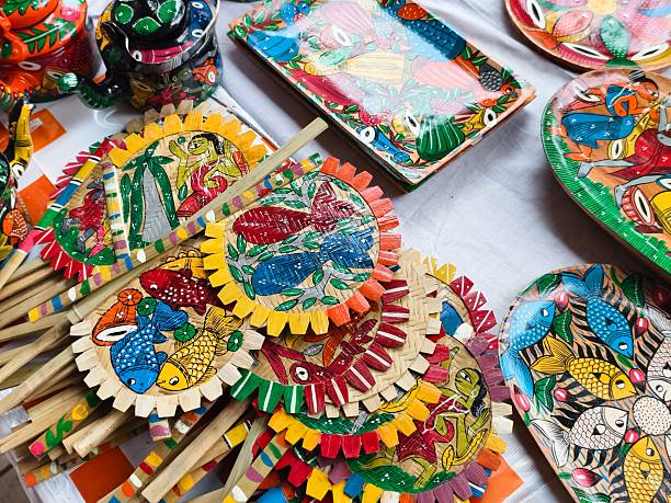 Traditional Indian crafts handmade by Indian artisans.