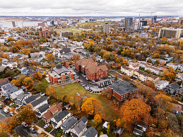 istock Autumn Neighbourhood 2247159628