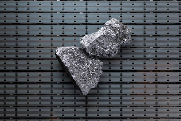 industrial silicon metalloid chunks and silicon wafer