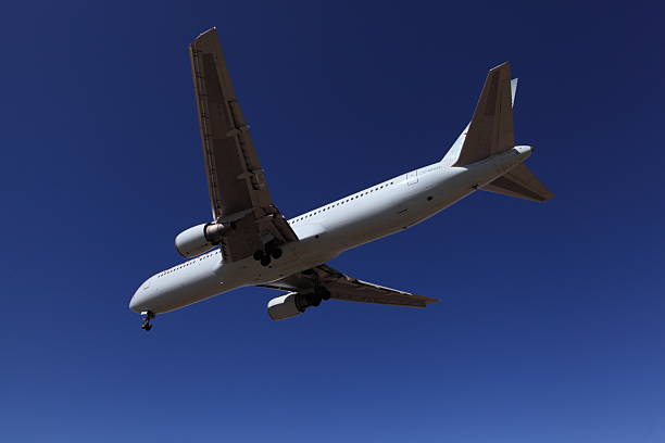 Boeing 767 C-GHOZ Air Canada on final approach at YOW Ottawa Canada, April 15, 2015