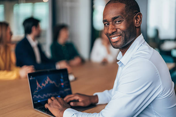 istock Business Professional Analyzing Market Trends 2247374867
