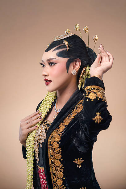 istock Elegant Javanese Bride in Traditional Indonesian Attire 2247575841