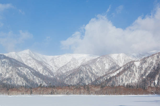 istock Lake OKOTANPE in winter 2247579273