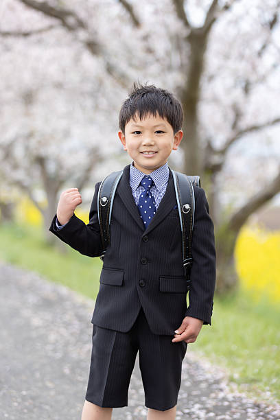 istock Asian boys and girls entering elementary school 2247633504