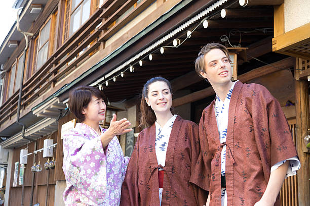 A Japanese hostess who gives directions to tourist spots for foreign tourists