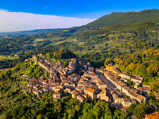 istock Cetona, Tuscan town from drone 2247992313
