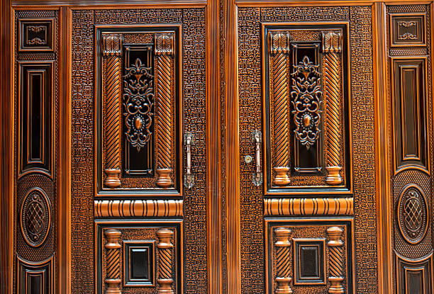Chinese wooden door in Baoshan