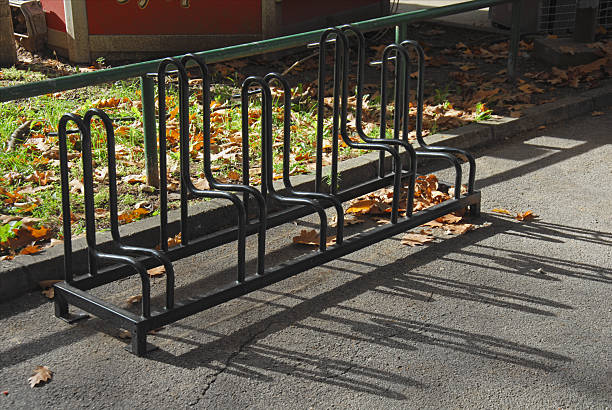 Parking station for bicycles
