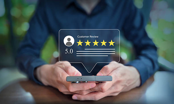 istock 5 Star Customer Review on Smartphone Screen 2248174508