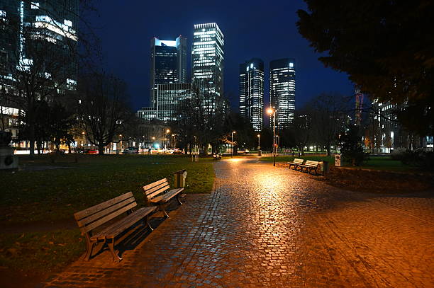 Taunusanlage in Frankfurt, evening