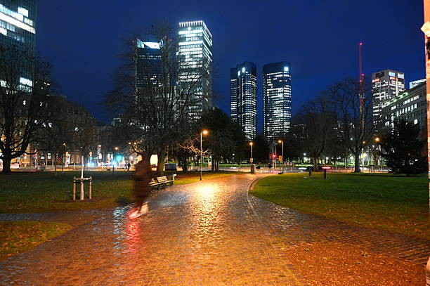 Taunusanlage in Frankfurt, evening