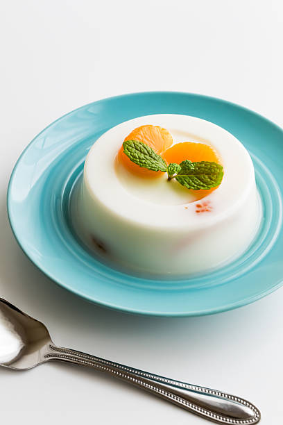 Milk agar is a Japanese sweet.
