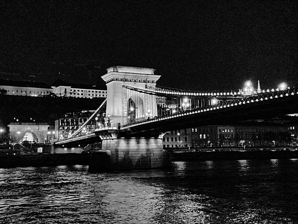 Chain bridge detail