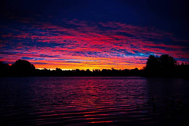 istock Warm morning sunrise in the Northwoods 2248563047