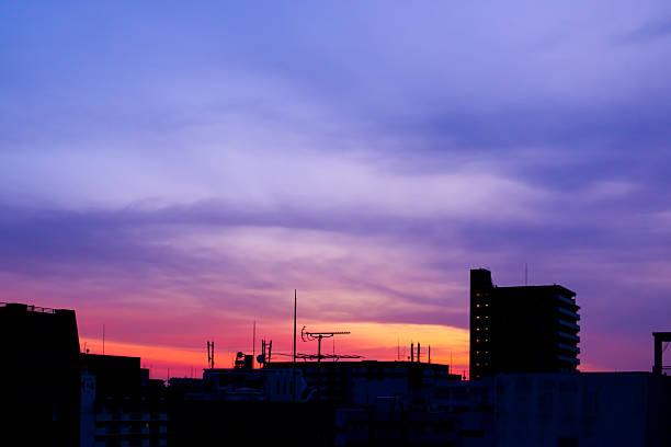 The beautiful dawn scenery in the city is beautiful and quiet.