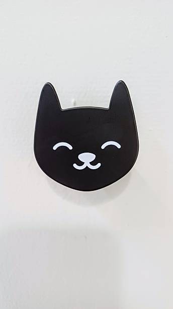 istock Wall hanger cat figure hanger 2249028227