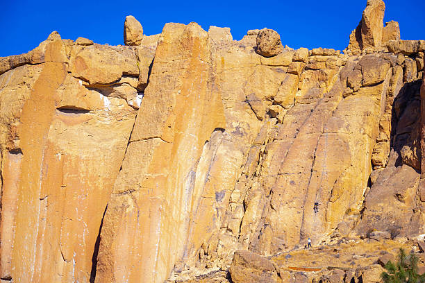 Majestic rock formations, attracting adventurers with their height and rugged beauty. Popular for climbing and hiking, offering breathtaking panoramic views from the summits.