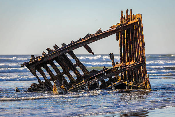 istock The Rusted Remains of Peter Iredale Shipwreck at Sunset 2249052294