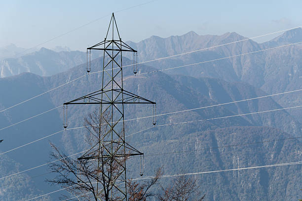 The topic of electricity and power supply is getting more and more serious these days. Here is a symbolic photo of a power pole with Germany‘s highest moutain, the Zugspitze, in the background.