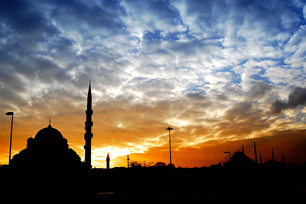 istock ISTANBUL MOSQUES AND NIGHT SILHOUETTES 2249220356