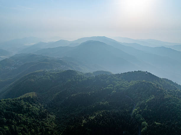 Mountain scenery, mountains in the mist