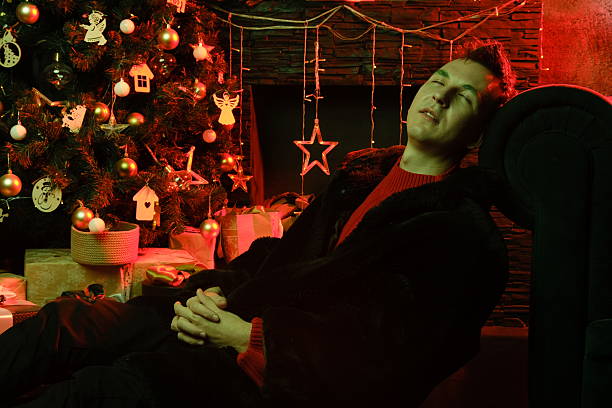 istock Relaxing evening featuring Christmas decor and nostalgic warmth 2249346275