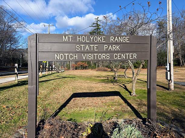 istock Mount Holyoke Range State Park in Amherst, Massachusetts 2249398013