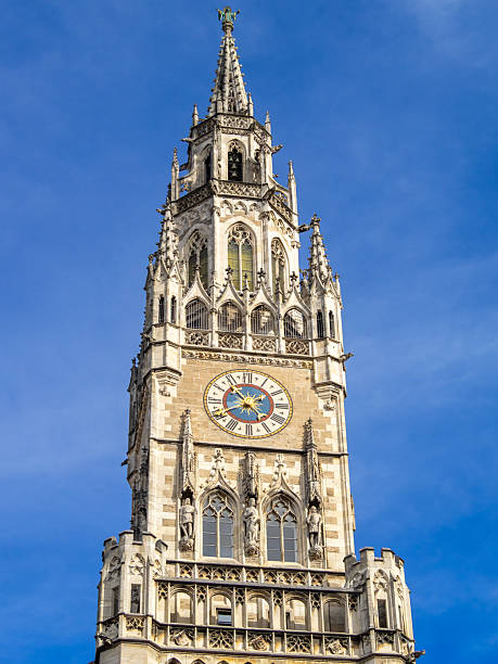 istock Rathaus-Glockenspiel, Munich 2249402495