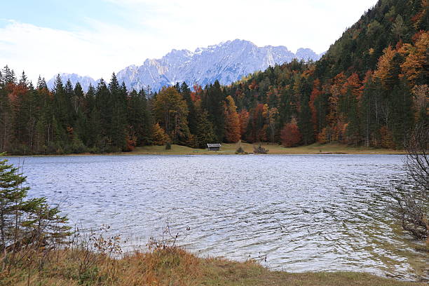 Oktober 12, 2024, Mittenwald: Mittenwald: Impressions in autumn from the municipality of Mittenwald in the Karwendel Mountains in the Bavarian Alps