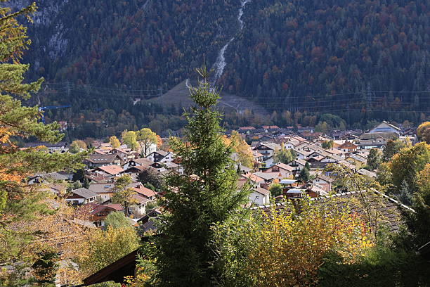 istock Beautiful autumn day in the Bavarian Alps 2249731397