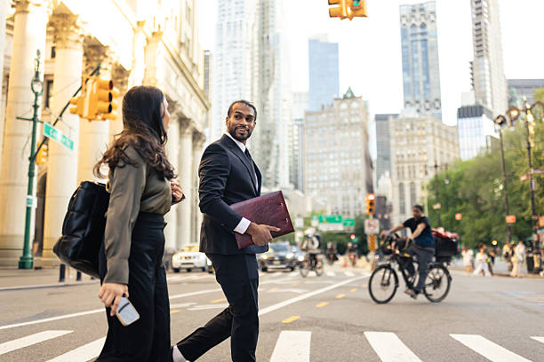istock City Professionals Crossing Street 2249921312