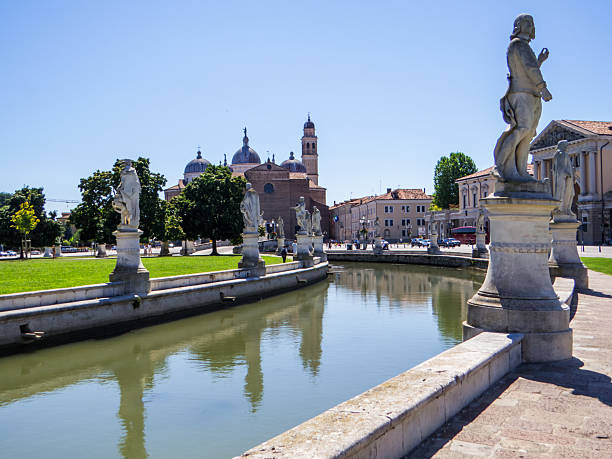 istock Prato Della Valle, Padua 2250044212