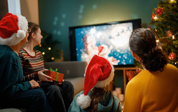 istock family celebrating Christmas 2250072272