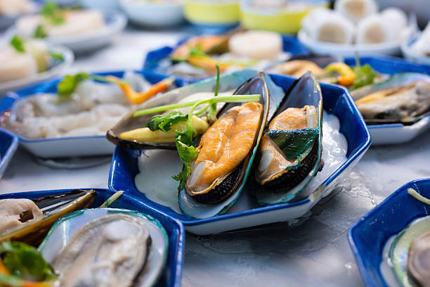 Steamed mussels on serving plate