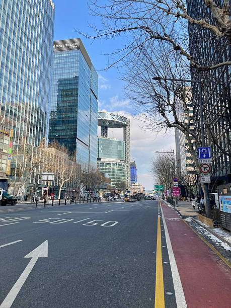 istock Seoul Jongno Street 2250226495