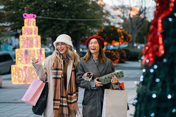 istock Christmas shopping 2250327417