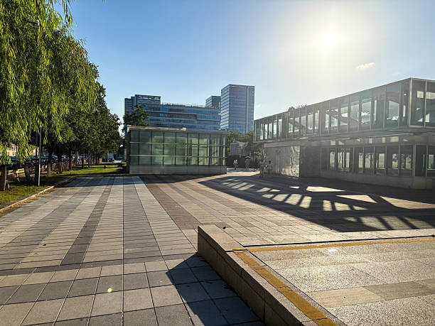 istock city ​​street 2250443058