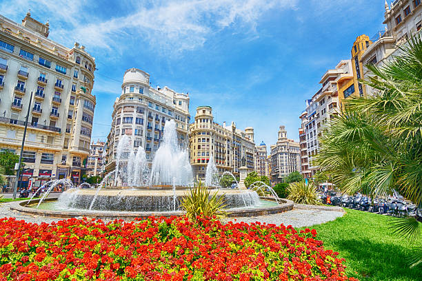istock Plaza del Ayuntamiento, Valencia 2250488870
