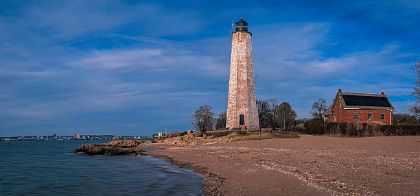 istock The historic New Haven Lighthouse 2251032645