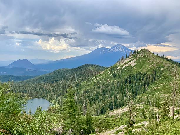 istock Landscape on Castle Lake Trail 2251077918
