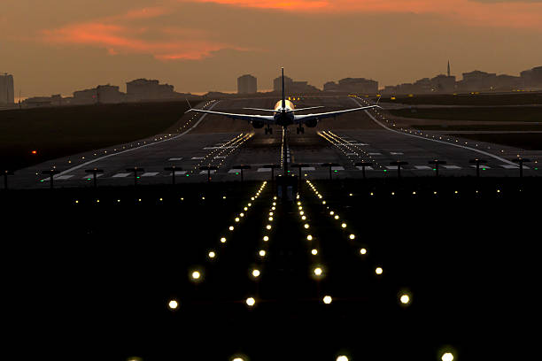 Airliner descending into Sky Harbor Airport.