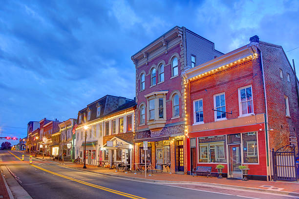 istock Downtown Leesburg, Virginia 2251375200