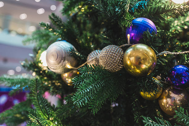 istock The Bauble's Beauty 2252055296