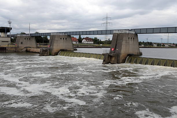 istock Weir near Grosskrotzenburg 2252072047