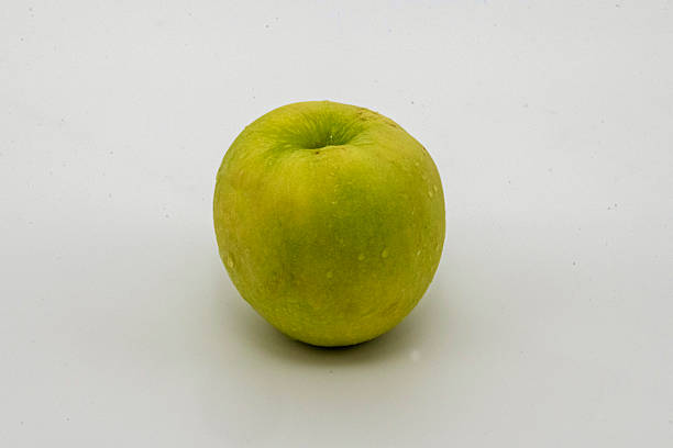 istock One Green Apple on White Background 2252072597
